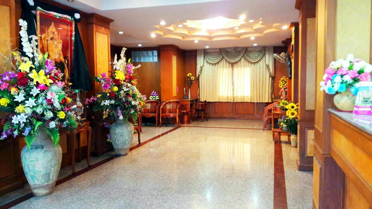 维拉苏达公寓式酒店 Ratchaburi 外观 照片
