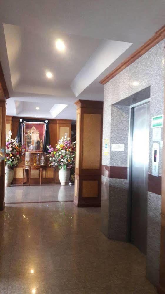 维拉苏达公寓式酒店 Ratchaburi 外观 照片