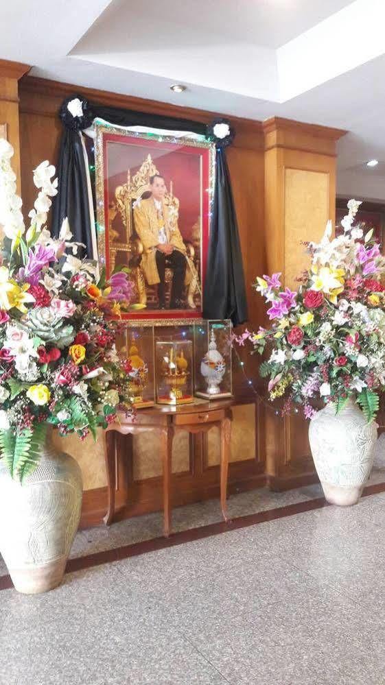 维拉苏达公寓式酒店 Ratchaburi 外观 照片